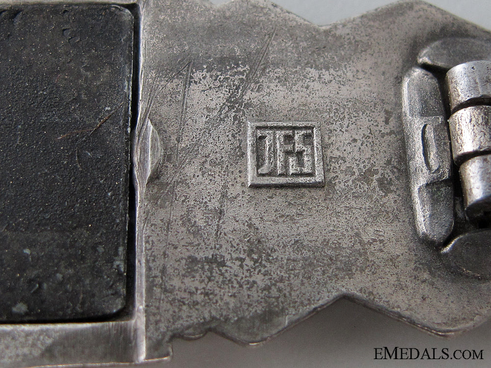 close_combat_clasp;_silver_grade_by_jfs_img_08.jpg534d37636cb9d