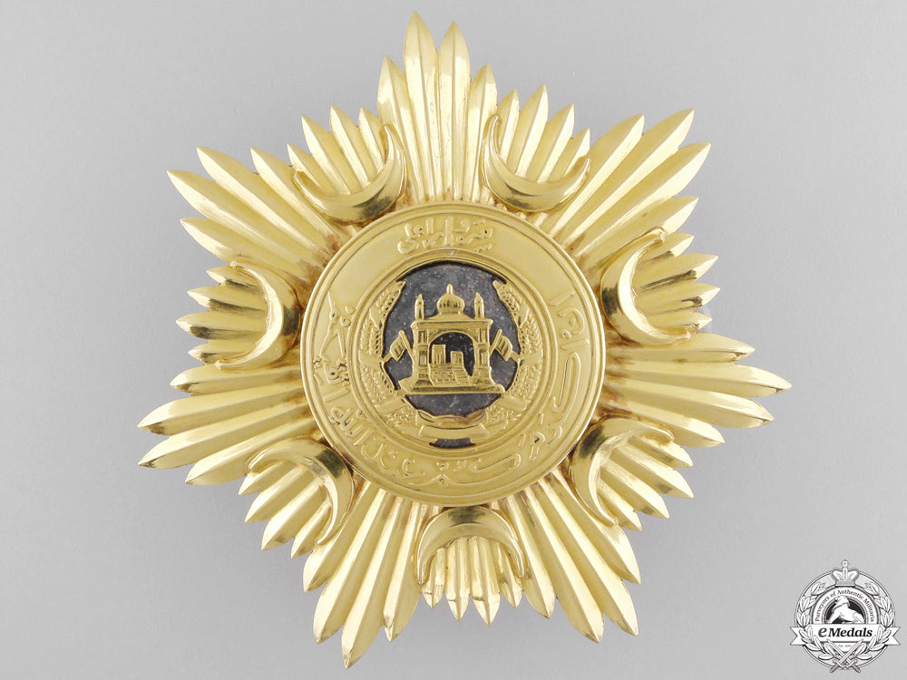 an_order_of_the_leader(_nishan-_i-_sardari),_grand_cross_set;1_st_class_img_08.jpg55a1149dad802