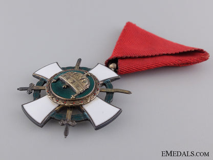 a1942_hungarian_order_of_the_holy_crown;_knight_badge_img_08.jpg544944b49a3c3