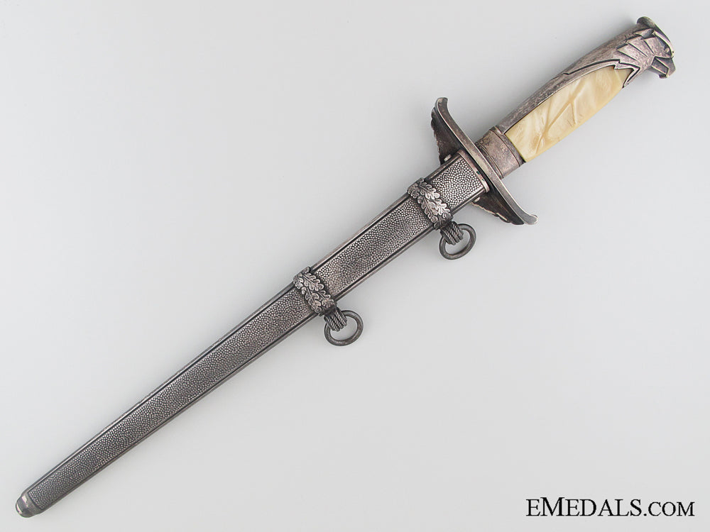 a_government_official's_dagger_by_alcoso_img_08.jpg532061f2d4c0d