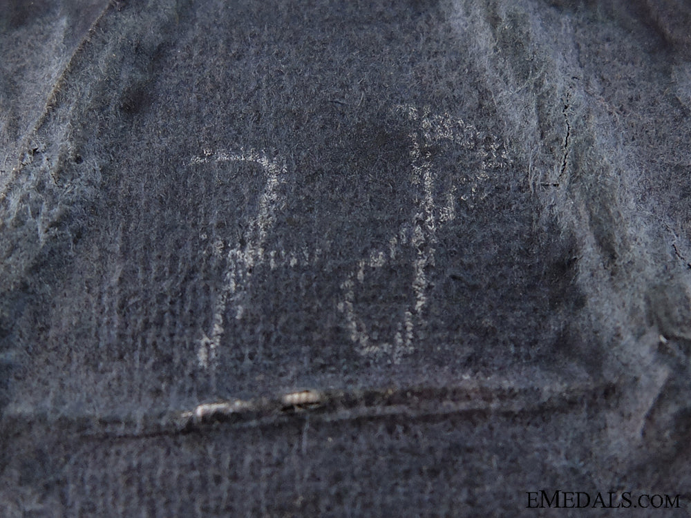 a_rare_luftwaffe_flying_branch_units_flag_bearer's_arm_shield_img_08.jpg544e62eb889c5