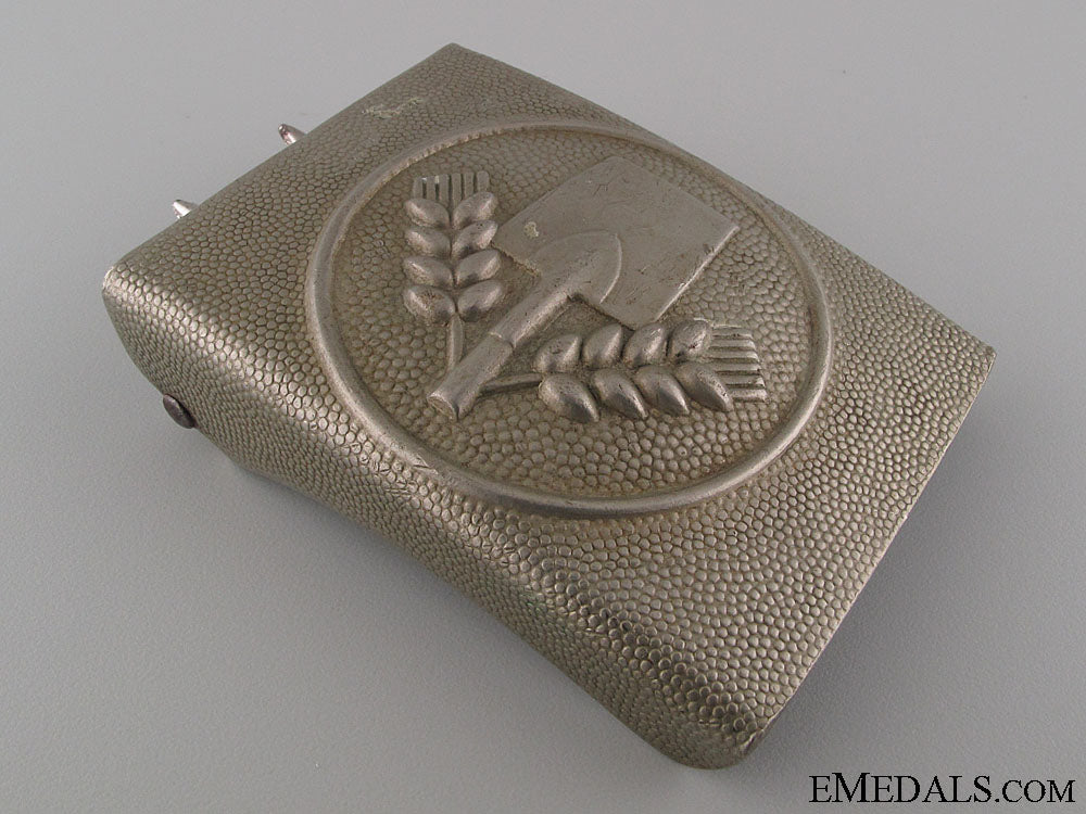 a_scarce_fad_buckle_img_0972_copy.jpg5252fe2e6dfd0