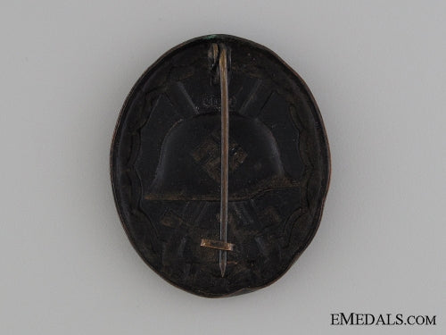 wound_badge-_black_grade&_marked_img_0973