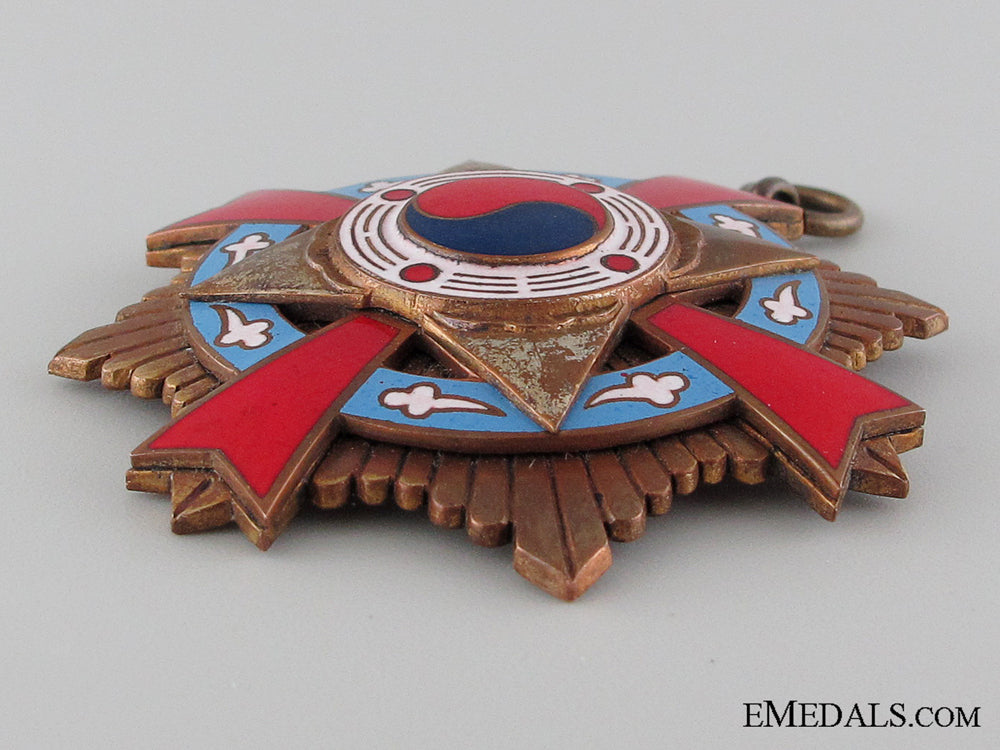 the_order_of_military_merit:1_st_class_set(_taeguk)_img_09.jpg52f14fbfc3915