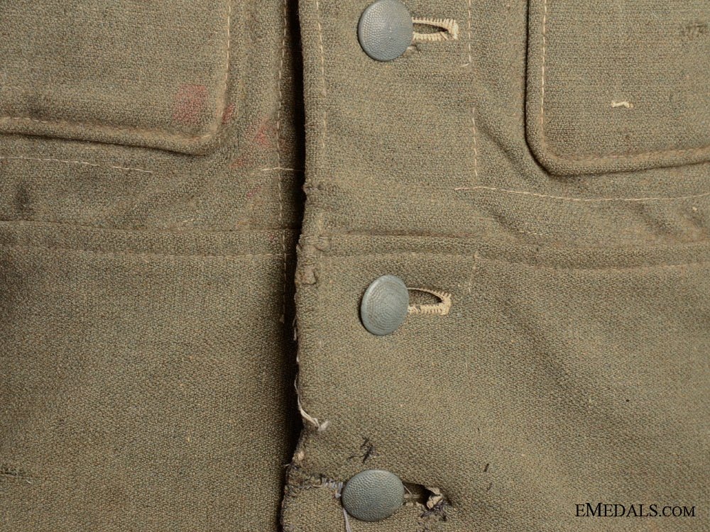 battle_worn_field_blouse&_side_cap,1944_img_09.jpg52e027b683ef0