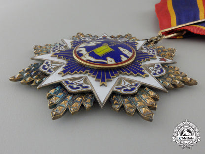 china,_republic._an_order_of_the_resplendent_banner;_v_class_commander,_c.1935_img_09.jpg55ce29970d9d5_1_1