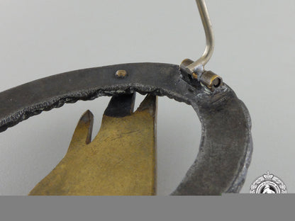 a_luftwaffe_fallschirmjäger_badge_by_juncker_with_case_img_09.jpg55cb7dca06758