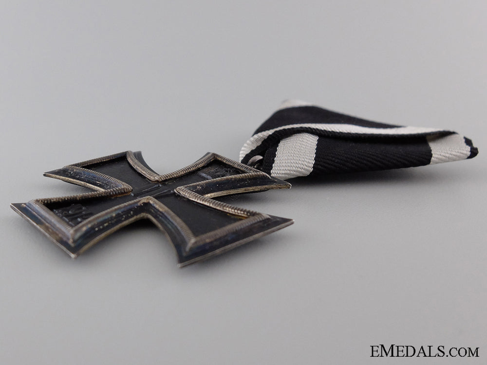a_first_war_iron_cross_second_class_on_austrian_ribbon&_marked_img_09.jpg53baf58b3c751