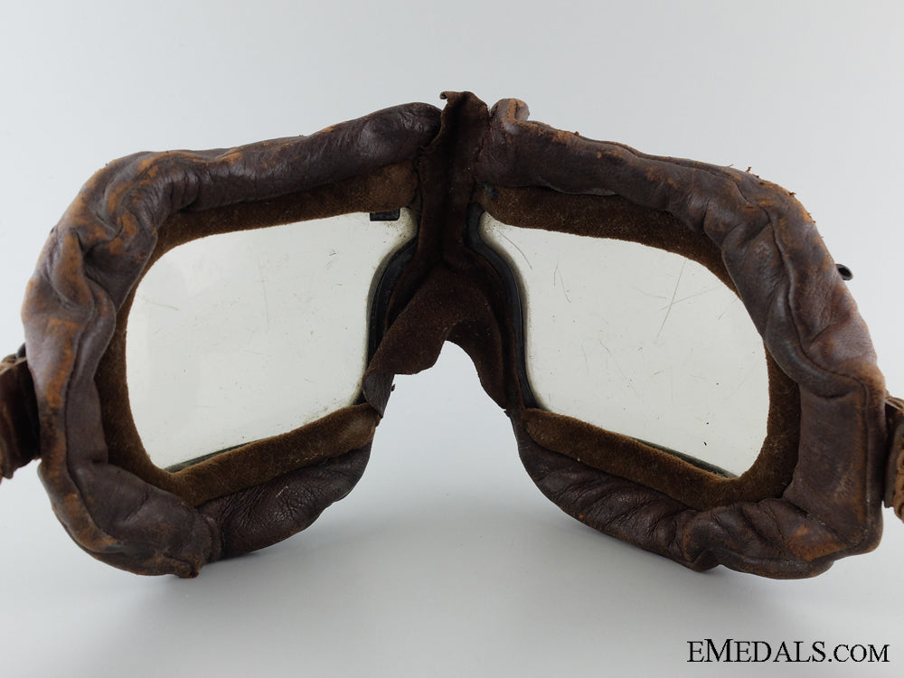 wwii_raf_veteran's_leather_helmet_and_flying_goggles1942_img_09.jpg539b5c345da68