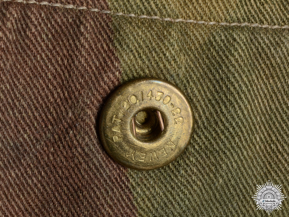 a1945_british3_rd_pattern_officers_denison_smock_with_beret_img_09.jpg54bfdaf56cffe