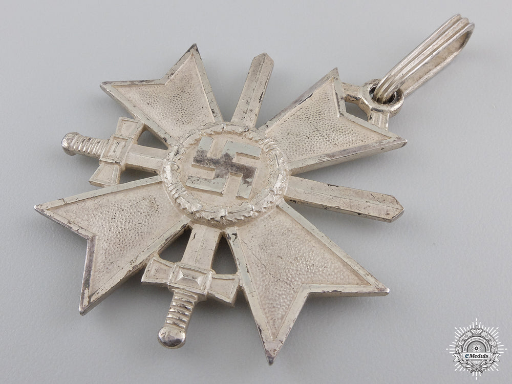 a_cased_knight’s_cross_of_the_war_merit_cross_by_deschler_img_10.jpg55101b2c27677