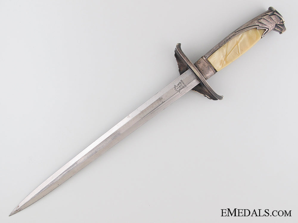 a_government_official's_dagger_by_alcoso_img_10.jpg5320620852d60