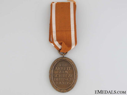 west_wall_medal_img_1148_copy.jpg52b0a7dd5bf66