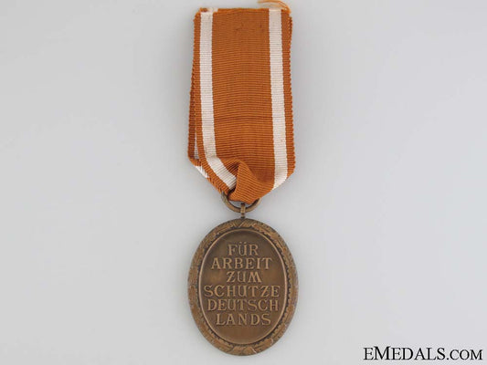 west_wall_medal_img_1148_copy.jpg52b0a7dd5bf66