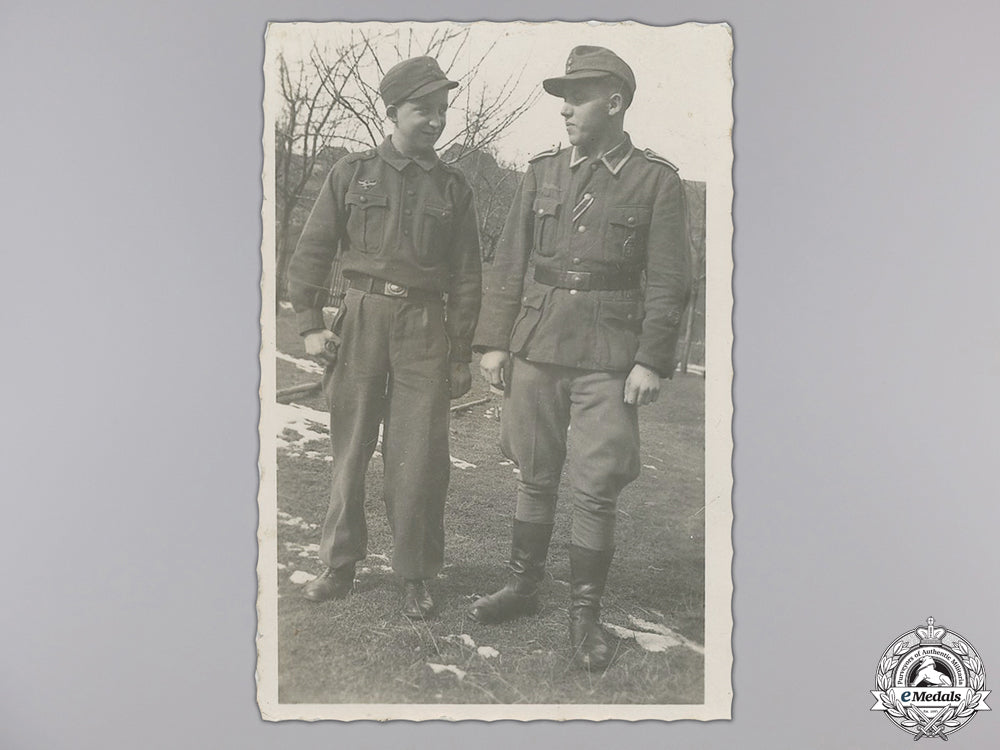 a_gold_grade_close_combat_clasp&_document_to_the3_rd_panzer_regiment_img_11.jpg5543e019536d1