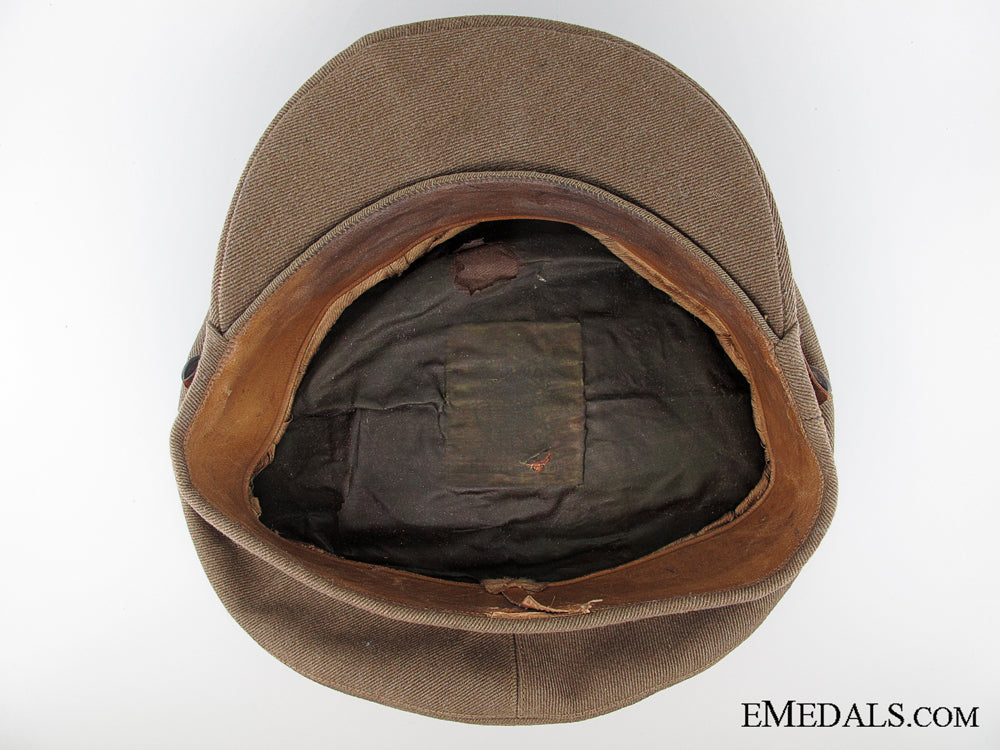 a_wwi_royal_artillery_officer's_peaked_service_cap_img_12.jpg53342ec334b6a