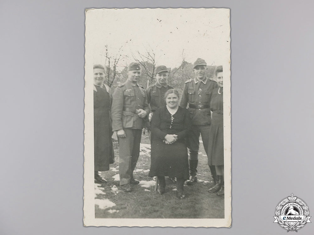 a_gold_grade_close_combat_clasp&_document_to_the3_rd_panzer_regiment_img_12.jpg5543e01fa0ed7