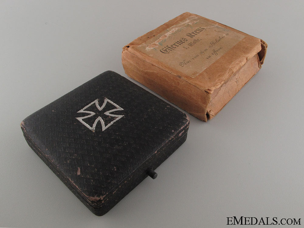 a_cased_iron_cross1_st_class1914-_silver_img_1401_copy.jpg5254462b17cbc