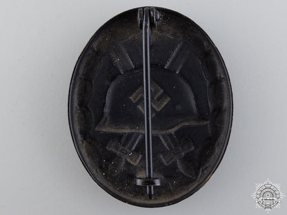 a_rare_luftwaffe_honor_salver_for_exceptional_leadership_in_the_field_img_15.jpg549047fe6b37c