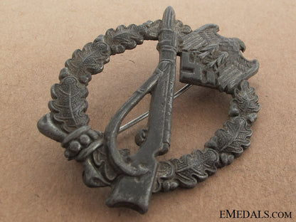 infantry_badge-_silver_grade_img_1648_copy.jpg50f5b9a482b28