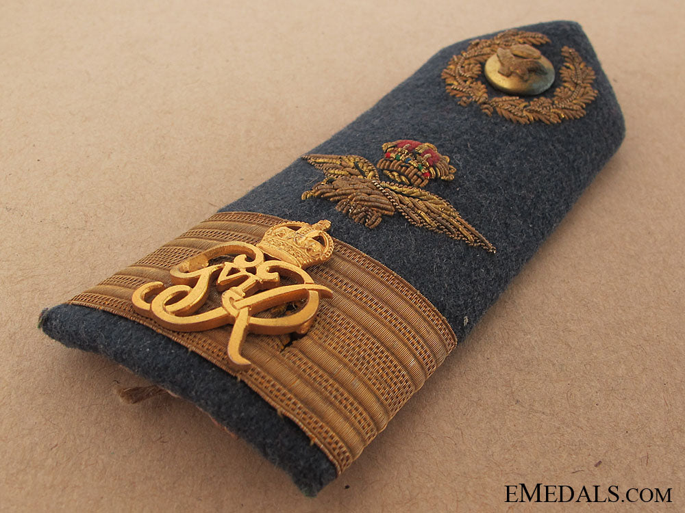 a_wwii_raf_aide-_de-_camp_epaulette_img_2394_copy