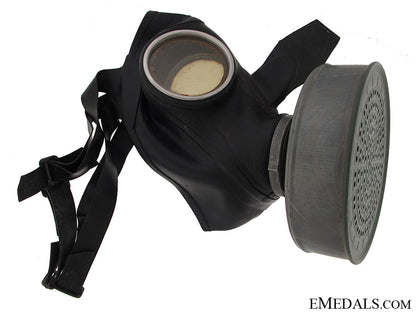 wwii_german_civilian_gas_mask-_unissued_img_2506_copy