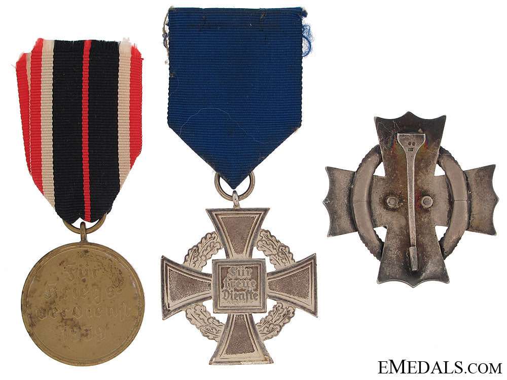 three_awards_img_2673_copy
