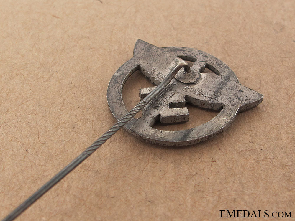 nskf_membership_stickpin_img_3337_copy
