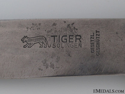 early_hitler_youth_knife_with_motto_by_tiger_img_3408_copy.jpg527d2a6b39679