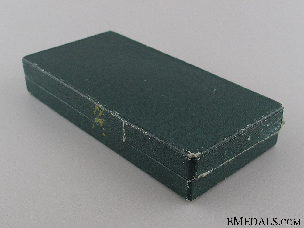 a_cased_customs_service_decoration_img_3440_copy