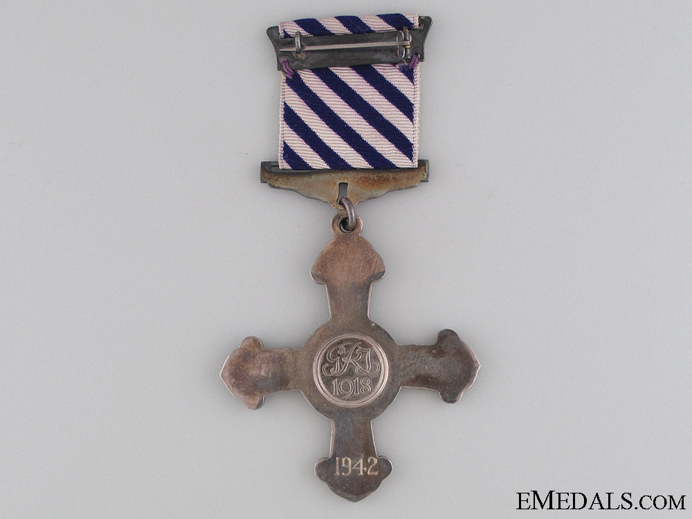 a1942_distinguished_flying_cross_in_cased_img_3531_copy.jpg527d3713d99f0