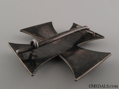 a_cased_wwi_iron_cross_first_class1914;800_silver_img_3733_copy