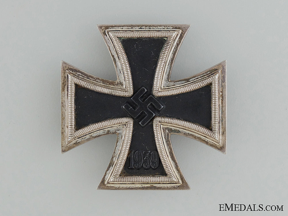 iron_cross_first_class1939_by_b.h.mayer_img_37.jpg538f65d6676a5