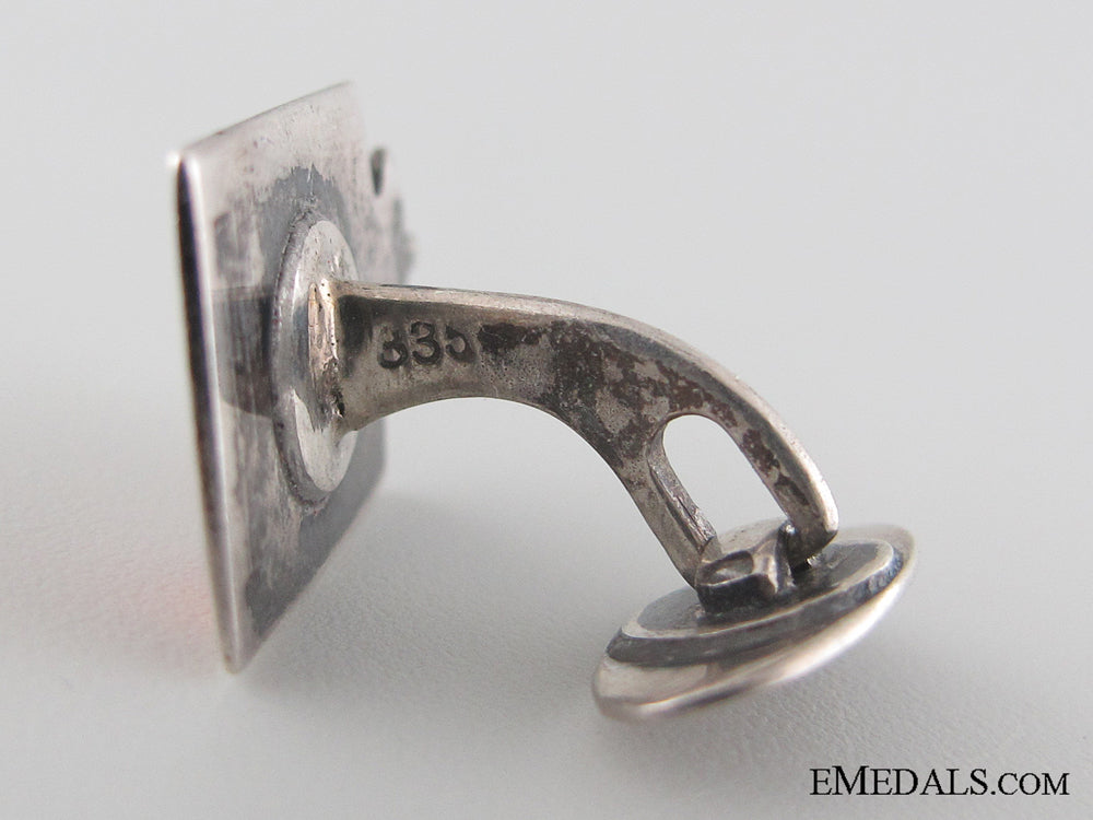 king_christian_x75_th_birthday_commemorative_cufflinks_img_4155