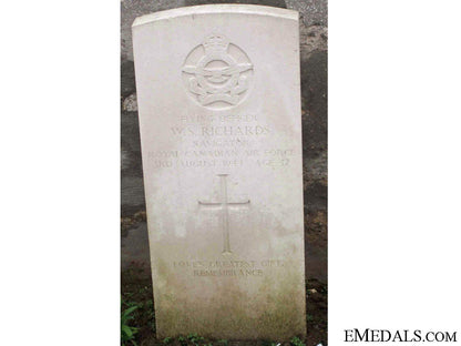 memorial_cross_to_rcaf_lancaster_navigator_img_6116_copy