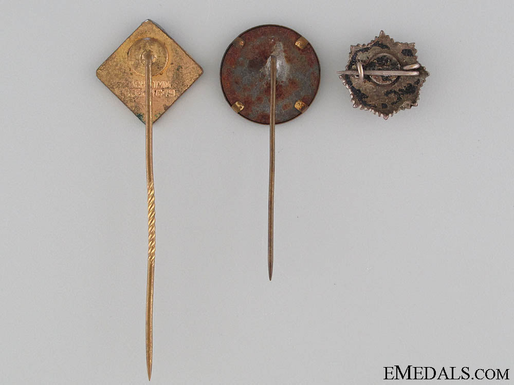 three_patriotic_german_pins_img_6688_copy
