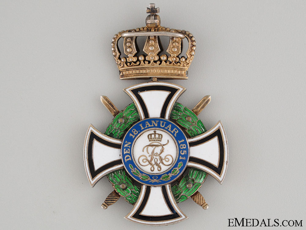 house_order_of_hohenzollern_with_swords_img_7875_copy