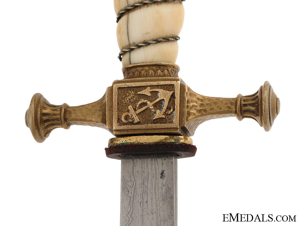 navy_dagger_with_ivory_grip&_damascus_blade_img_8122_copy