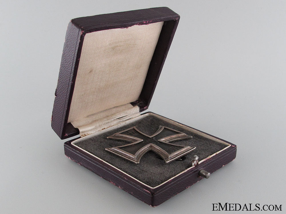 a_cased_iron_cross_first_class1914_by_wagner_img_8157_copy.jpg5298bf25bed75