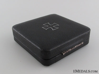 case_for_iron_cross1_st._class1939_img_8530_copy.jpg526ac5958ed2a