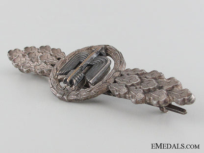 a_short_range_fighter_clasp_by_g.h._osang_img_8539
