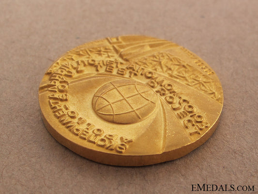 a_solid_gold_apollo-_soyuz_test_project_commemorative_medal_img_9112_copy.jpg50e516d89e6c9bd1