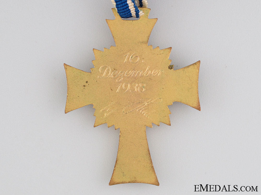 mother's_cross-_gold_grade_img_9234_copy.jpg526e86443fbd3
