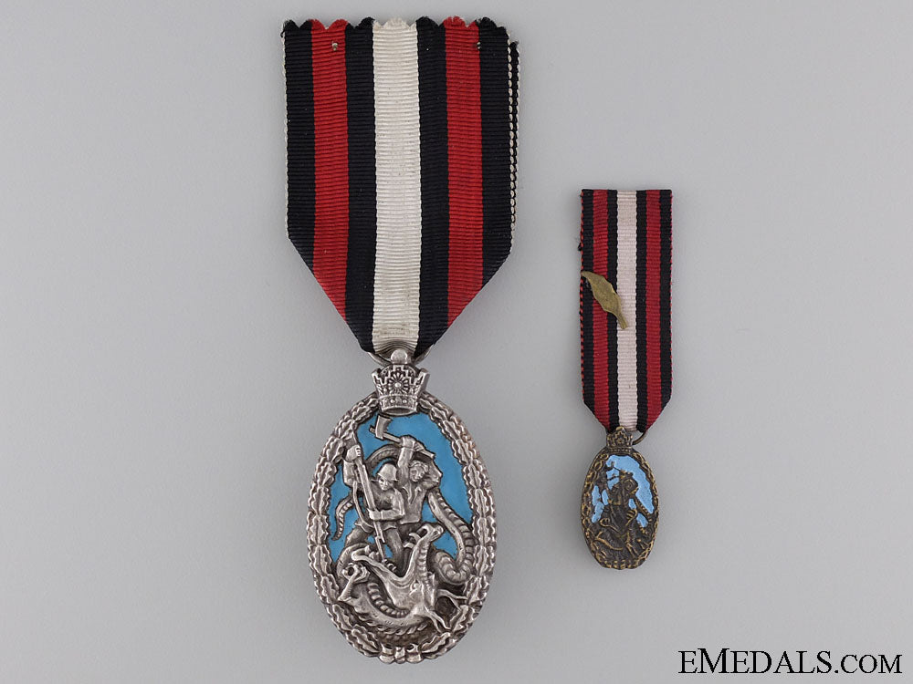 iranian_rastakhiz_anti-_communist_struggle_medal;_pahlavi_empire_iranian_rastakhi_53dfaf9807b7c