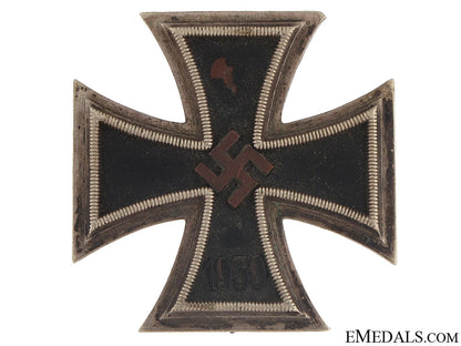 iron_cross1_st._cl.1939__iron_cross_1st._50b63c6a960b2