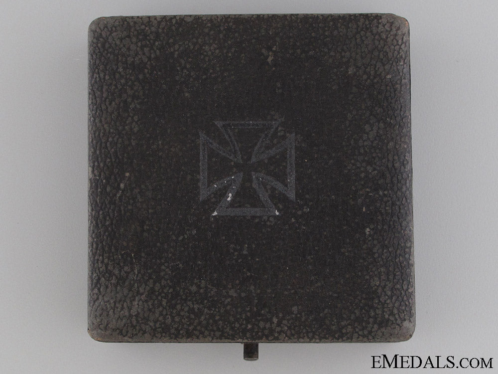 iron_cross1_st_class1939_case_iron_cross_1st_c_5282530fc526f