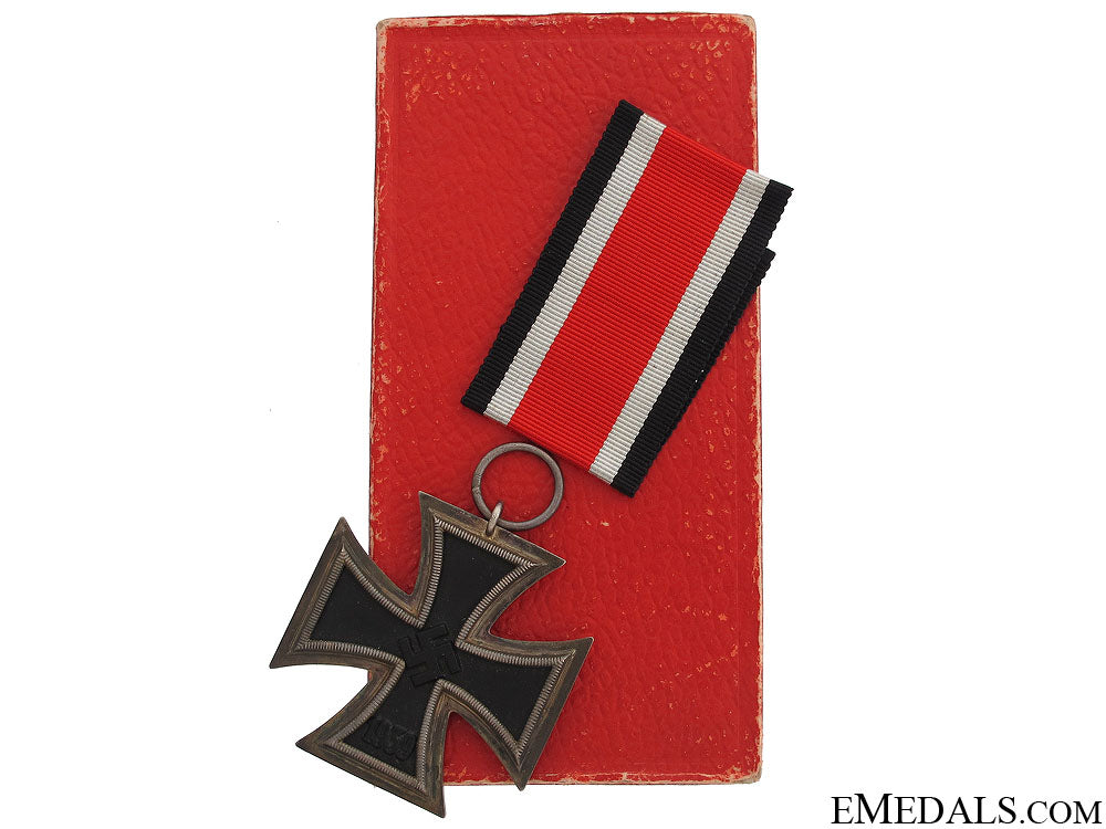 iron_cross2_nd_class1939_in_red_case_of_issue_iron_cross_2nd_c_51e15e423b774