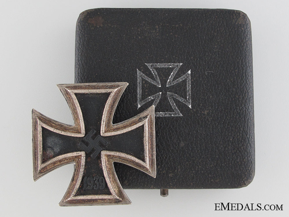 iron_cross_first_class1939_by_p._meybauer,_berlin_iron_cross_first_52b466f390022