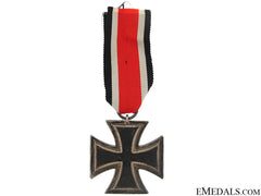 Iron Cross Second Class 1939 - Marked 24