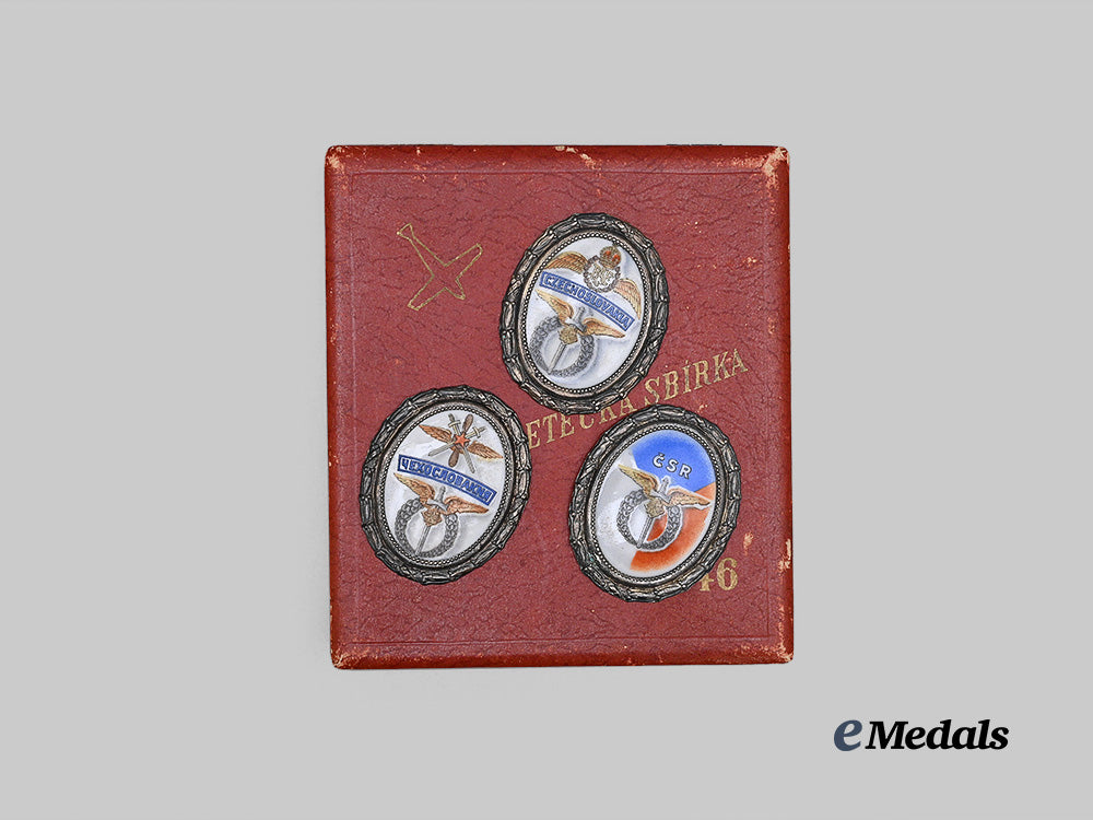 czechoslovakia,_republic._a_set_of_national_aviation_plaques_e_medals__m0625-136_4